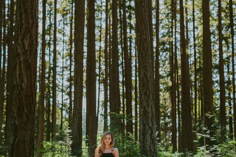 Creative and organic portraits in the forest, at Kitsap Memorial State Park.
