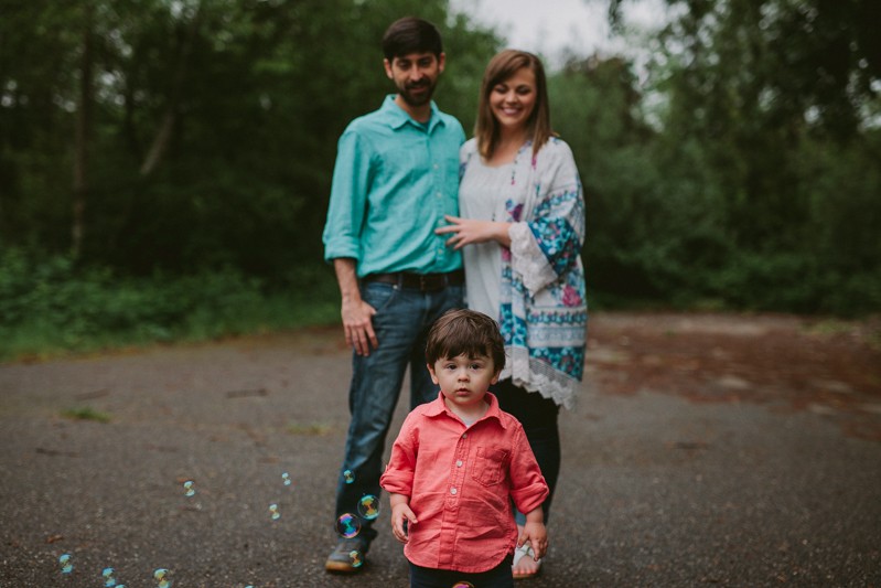Family session fun with bubbles, in Kitsap County.
