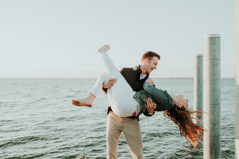 Super playful waterfront engagement session in the PNW. 
