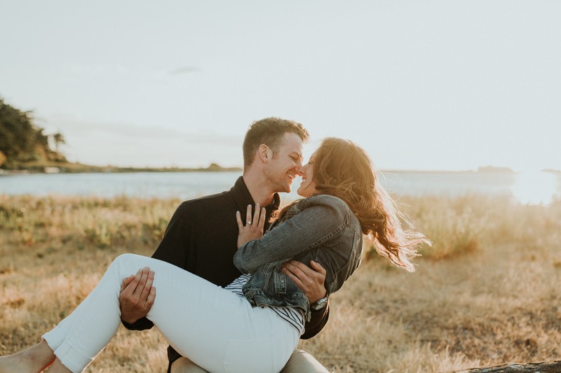 Olympic Peninsula adventurous engagement session in the PNW. 