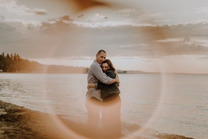 Sunset PNW beach engagement session in Poulsbo, Washington. 