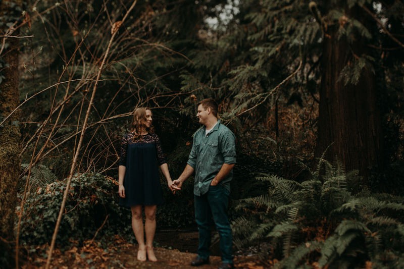 Romantic woodsy PNW engagement session. 